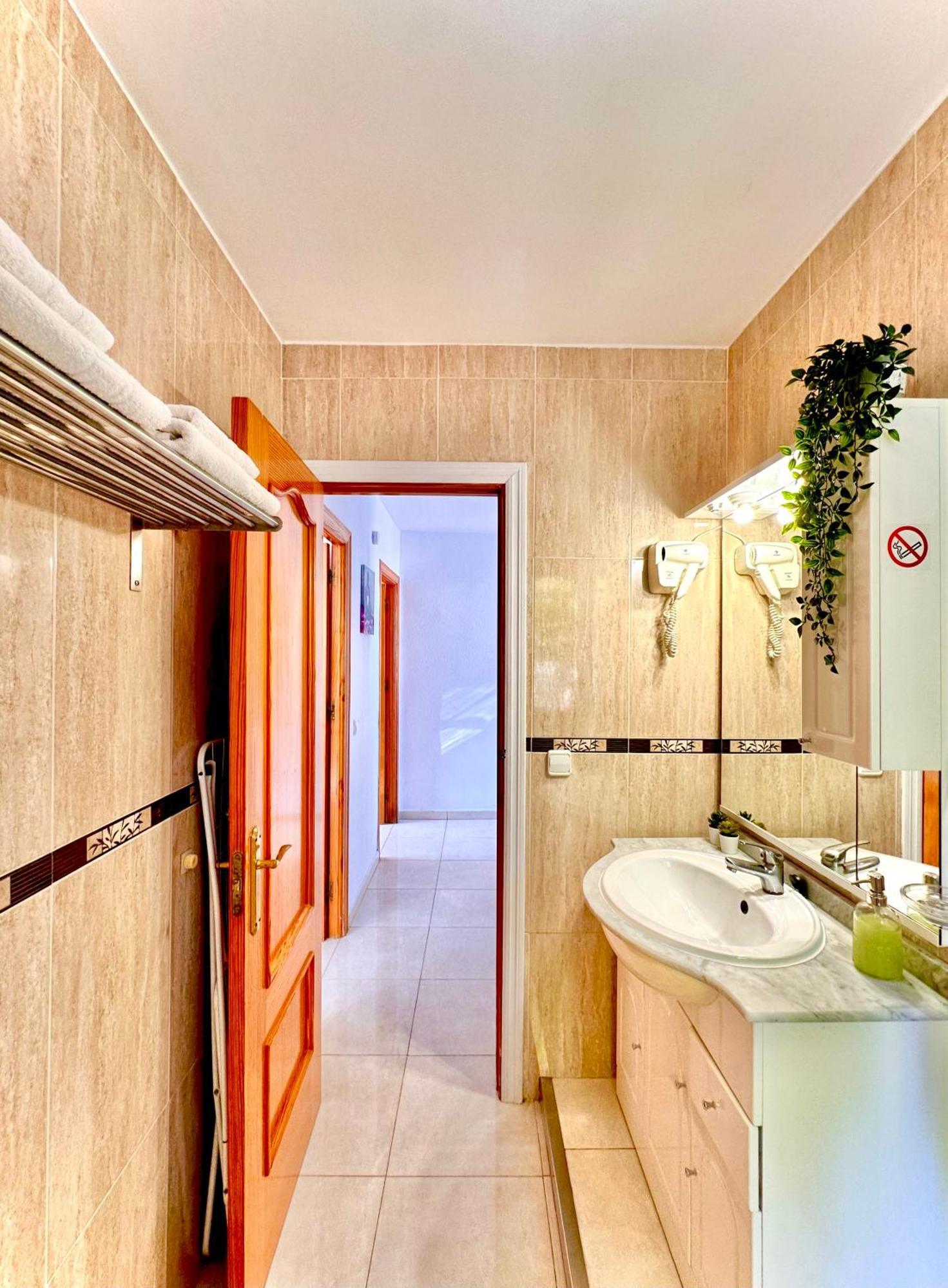 Apartamentos J&K Τορρεμολίνος Εξωτερικό φωτογραφία