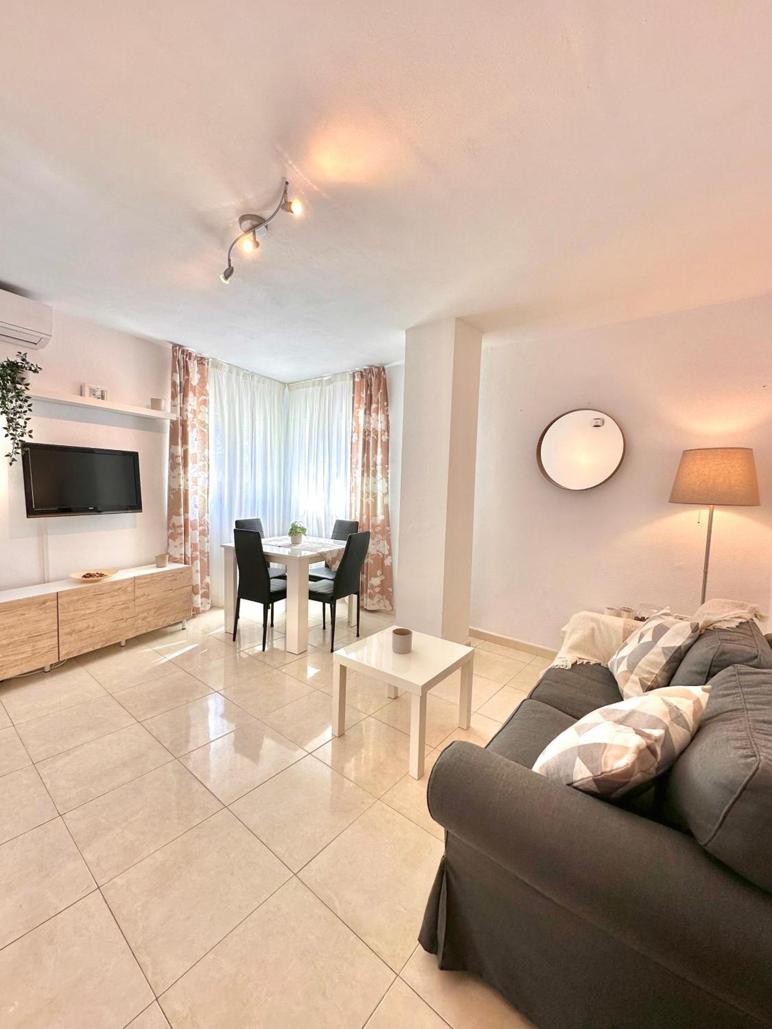Apartamentos J&K Τορρεμολίνος Εξωτερικό φωτογραφία