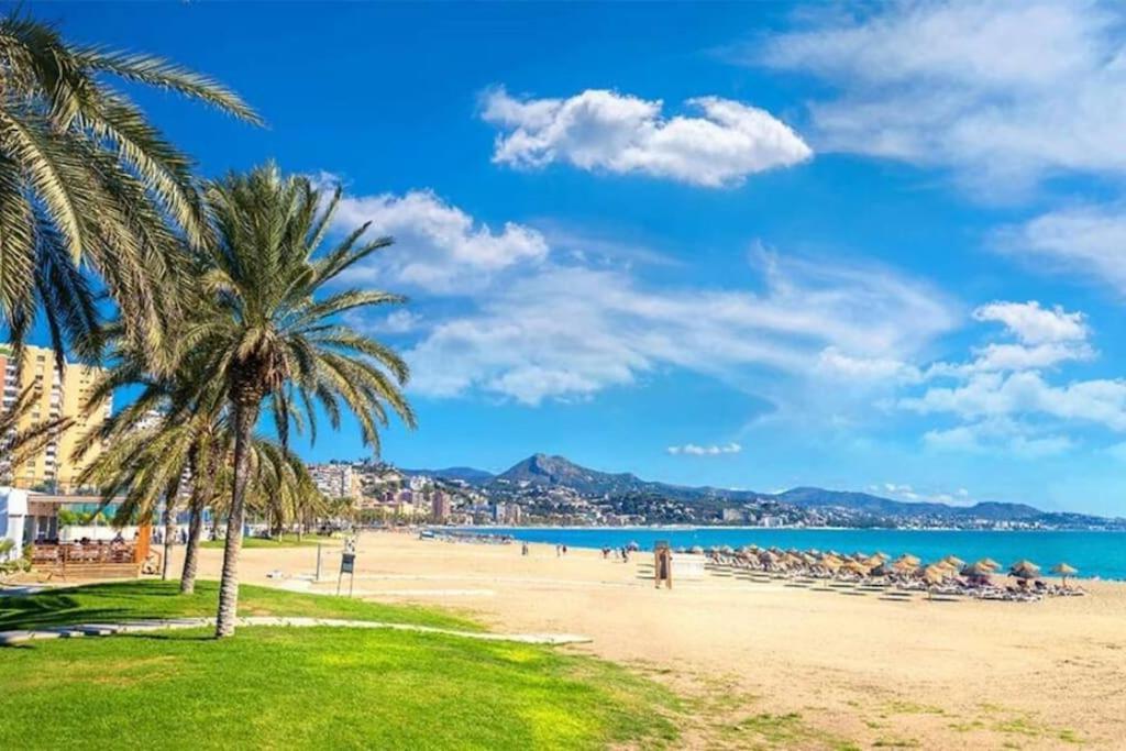 Apartamentos J&K Τορρεμολίνος Εξωτερικό φωτογραφία
