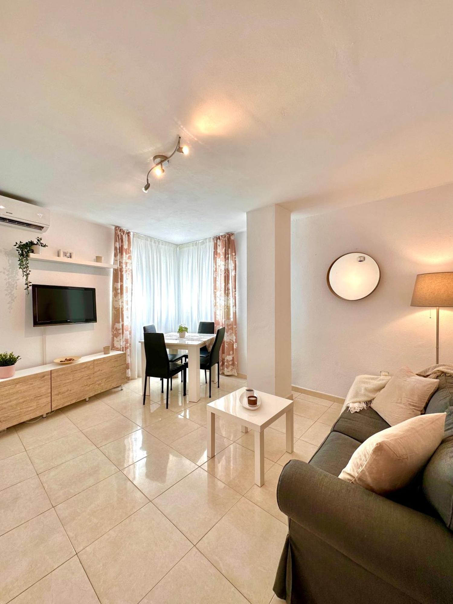 Apartamentos J&K Τορρεμολίνος Εξωτερικό φωτογραφία